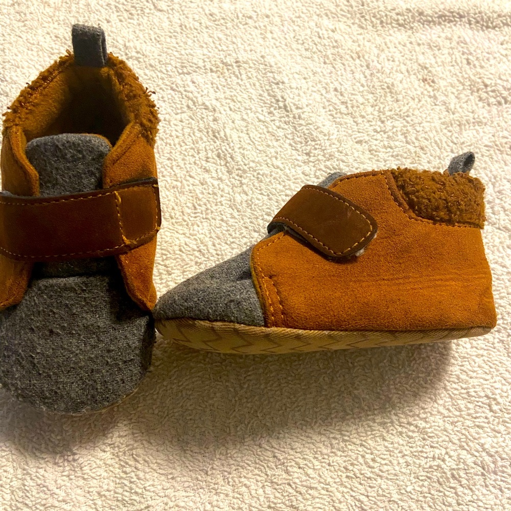 Baby Shoes size 6-9 months